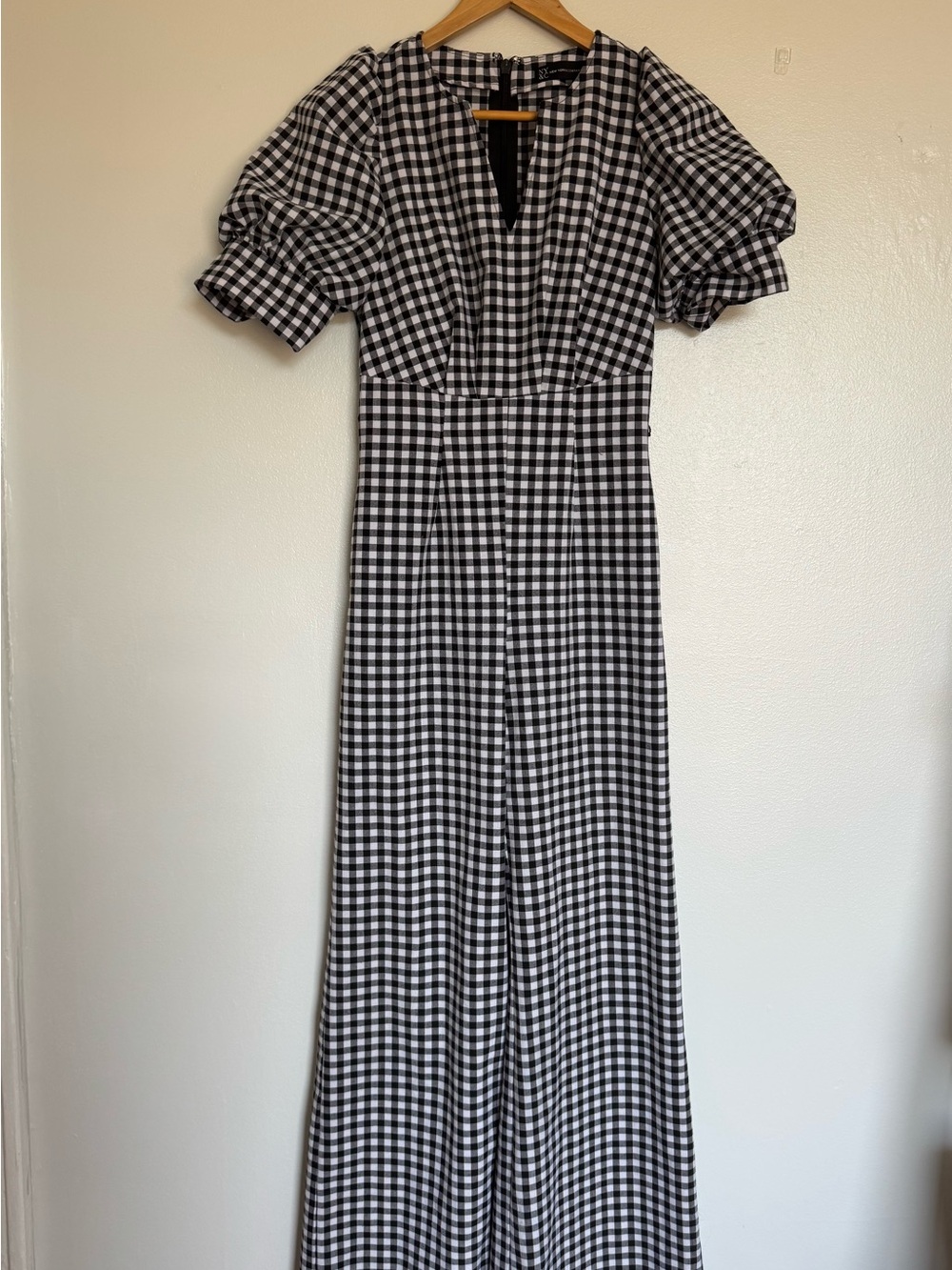 Black and White Gingham Puff-Sleeve jumpsuit with belt loop and pockets